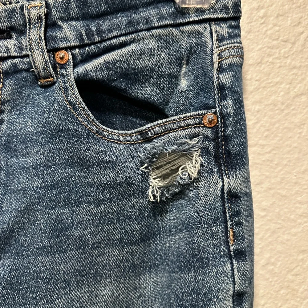 American Eagle Curvy‎ Straight Jeans Destroyed Frayed Hem Women's Size 6